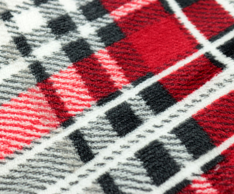 Double-sided fluffy black and red striped printed flannel with sherpa blanket 1040509