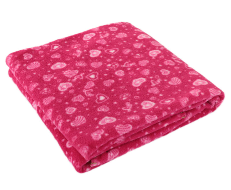 Printed fleece blanket with red hearts 1050217