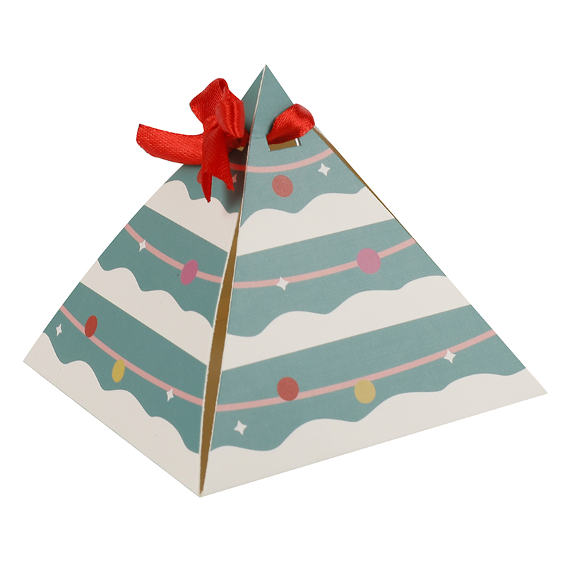 Pyramid-shaped gift box CHR20026