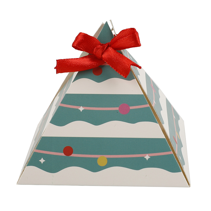 Pyramid-shaped gift box CHR20026
