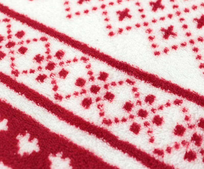 Red single layer Christmas blanket 01