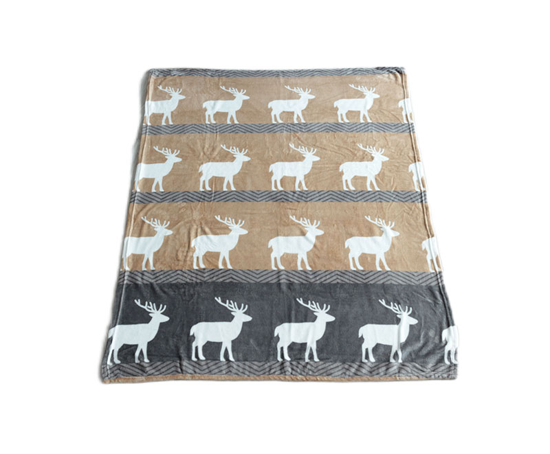 Rectangular single layer Christmas reindeer blanket 04