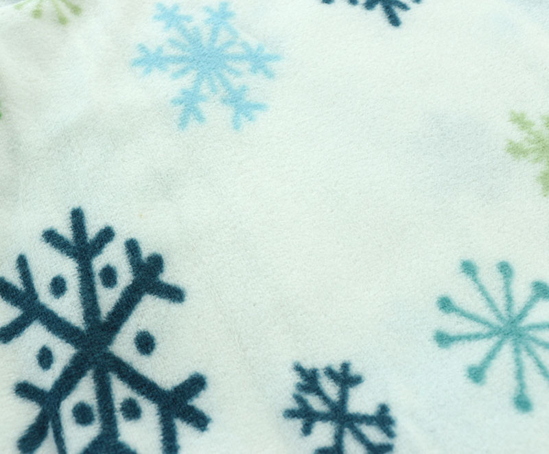 Cartoon snowflake single layer Christmas blanket 10