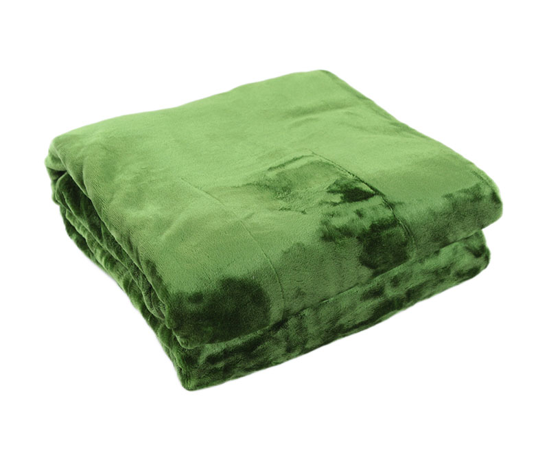Versatile comfortable solid flannel blanket 1030607