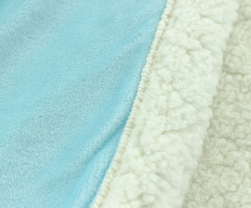 White and blue patchwork soft solid flannel with sherpa blanket 1040607