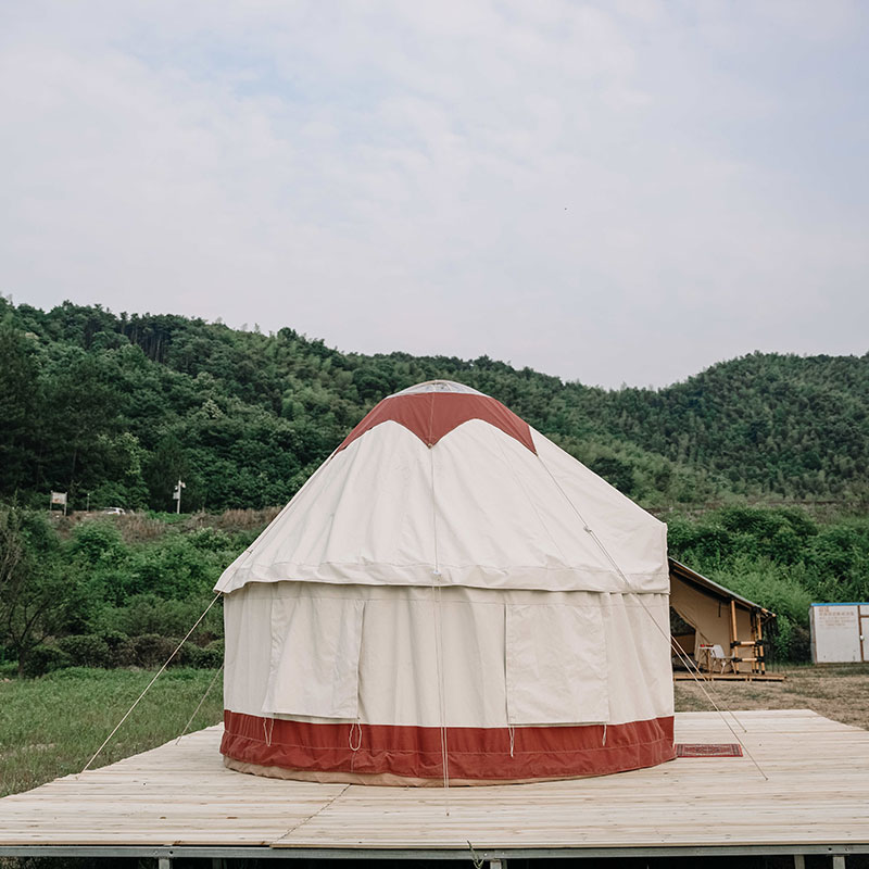 Yurt glam camp