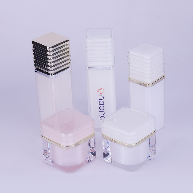 clear cosmetic bottles