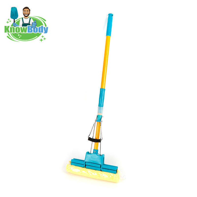 Cleaning mop handle 