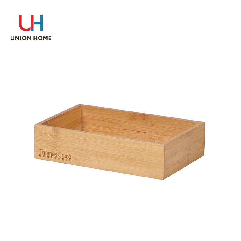 Bamboo plate with elegant bamboo organizers