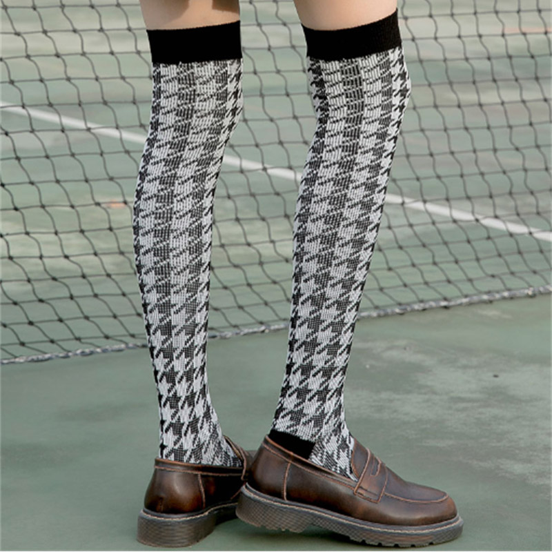 New custom fashion spring houndstooth style women knee high socks
