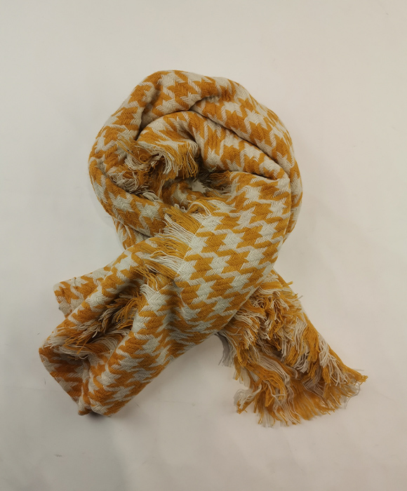 China Knitted Scarf wholesaler