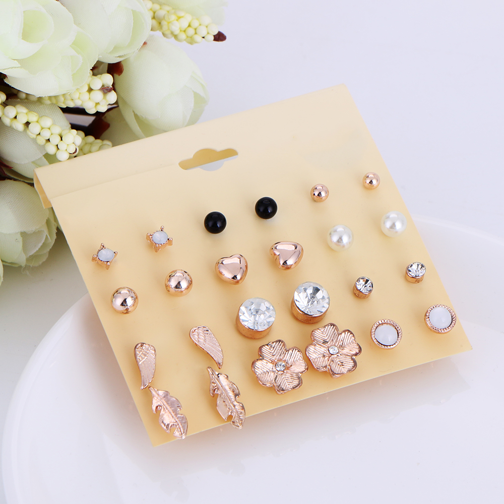 Ball Floral stud earring