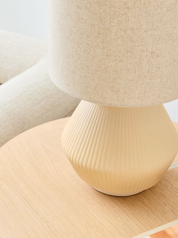 Corrugated ceramic table lamp (17