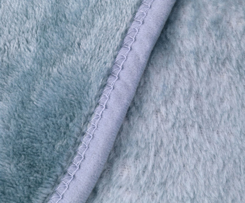 Plush soft solid color raschel blanket 1150104